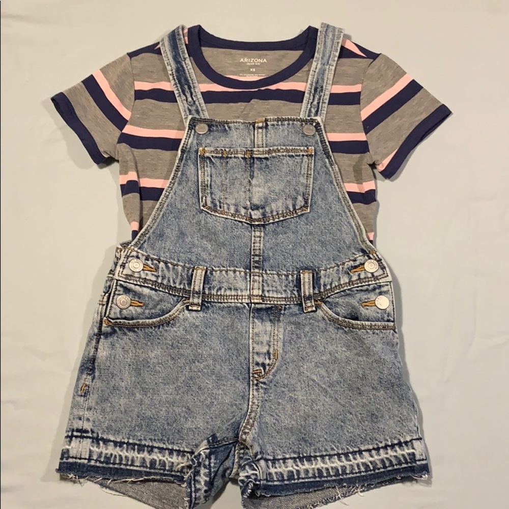 Girls Old Navy overall jean shorts